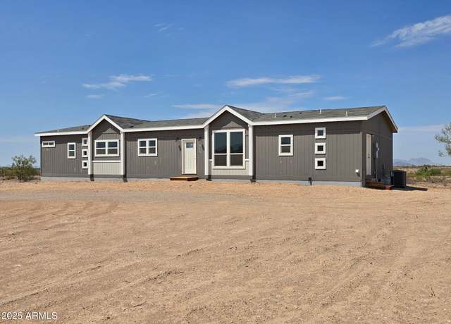 Property at 2942 N 333rd Ave, Tonopah, AZ 85354, 4 beds, 2 baths