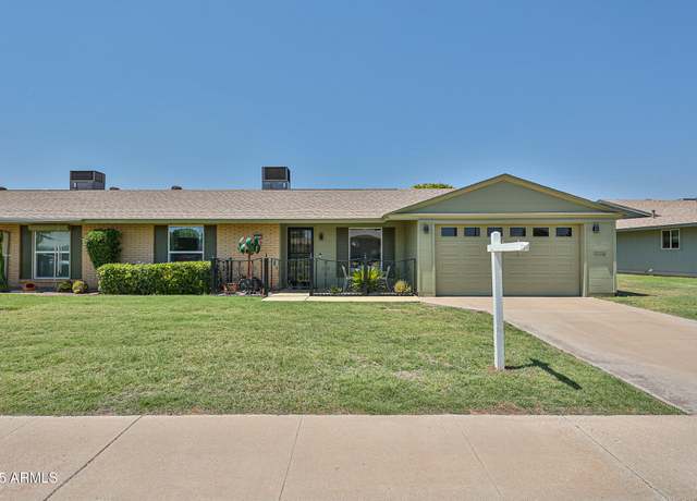 Property at 10207 W Prairie Hills Cir, Sun City, AZ 85351, 2 beds, 1.75 baths