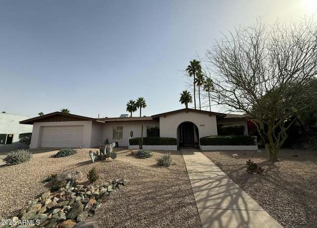 Property at 2427 E Cinnabar Ave, Phoenix, AZ 85028, 3 beds, 2 baths