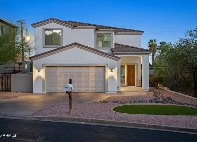 Property at 13 E Foothill Dr, Phoenix, AZ 85020, 3 beds, 2.5 baths