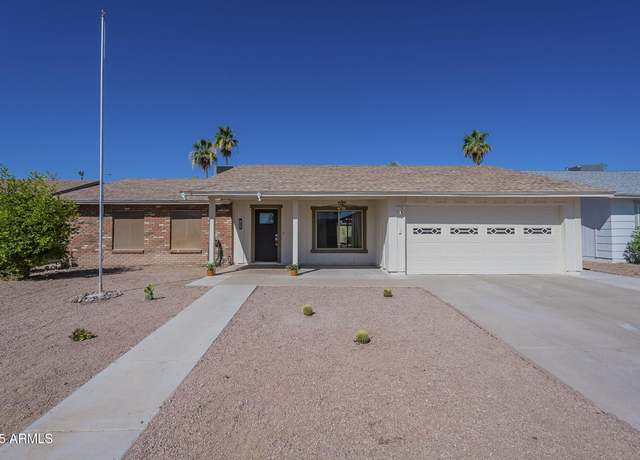 Property at 12234 S Pewaukee St, Phoenix, AZ 85044, 4 beds, 2 baths