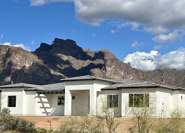 Property at 723 N Moon Rd, Apache Junction, AZ 85119, 3 beds, 2 baths