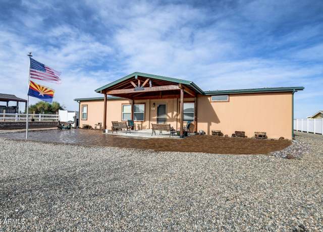 Property at 724 Sycamore Ln, Chino Valley, AZ 86323, 3 beds, 2 baths