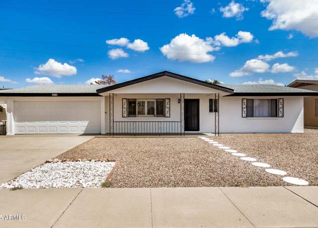 Property at 5818 E Colby St, Mesa, AZ 85205, 2 beds, 2 baths
