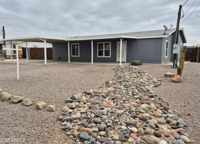 Property at 329 N 83rd Pl, Mesa, AZ 85207, 3 beds, 2 baths