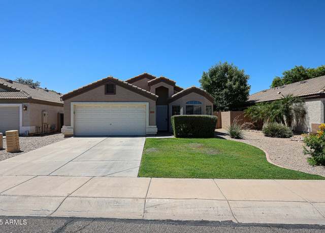 Property at 15537 W Port Royale Ln, Surprise, AZ 85379, 3 beds, 2 baths