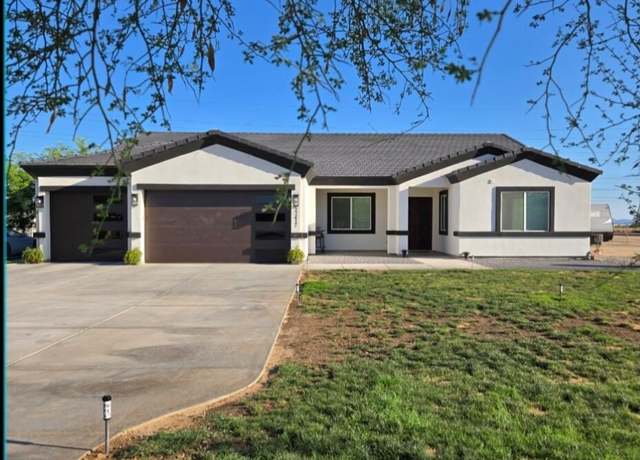 Property at 22417 W Lower Buckeye Rd, Buckeye, AZ 85326, 5 beds, 3 baths