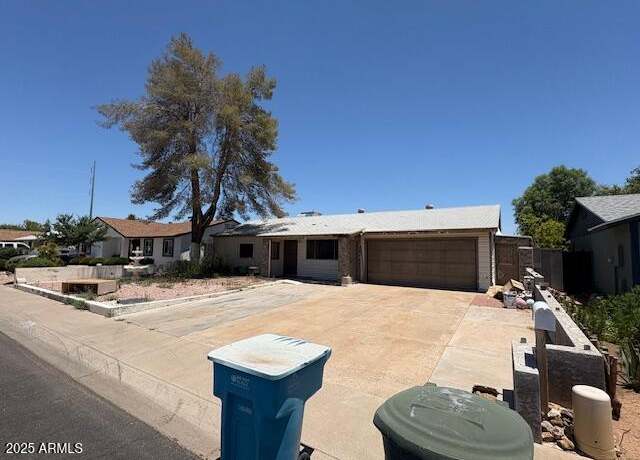 Property at 18415 N 33rd Ave, Phoenix, AZ 85053, 2 beds, 1 bath