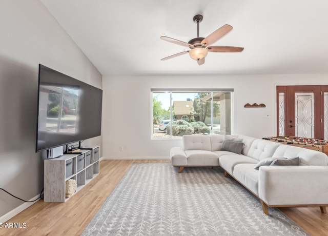 Property at 4534 E Beverly Ln, Phoenix, AZ 85032, 3 beds, 2 baths