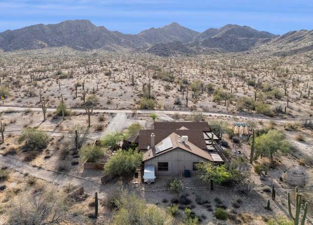 Property at 54322 W Dune Shadow Rd, Maricopa, AZ 85139, 3 beds, 2 baths