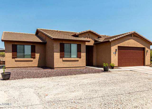 Property at 49115 N 1st Ln, New River, AZ 85087, 3 beds, 2 baths