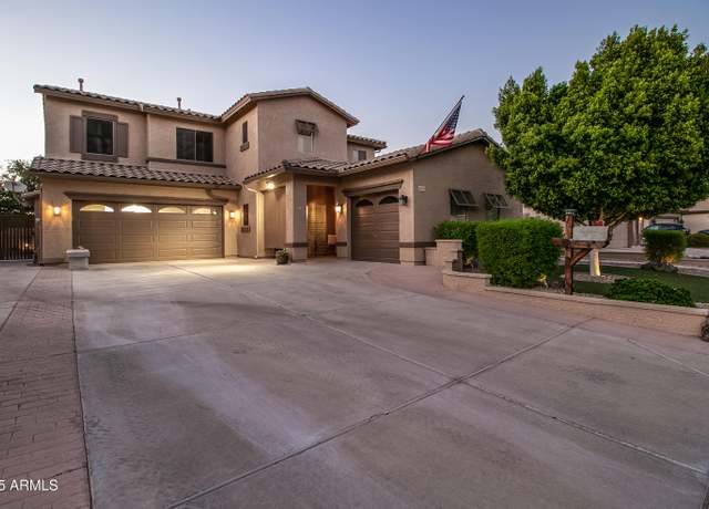 Property at 4920 E Colonial Dr, Chandler, AZ 85249, 4 beds, 2.5 baths