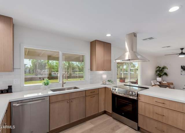 Property at 1707 S Azucena Cir, Mesa, AZ 85202, 3 beds, 2 baths
