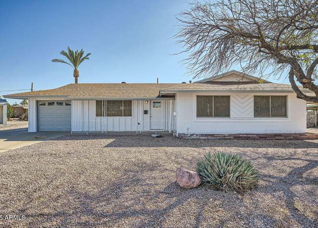 Property at 12021 N Riviera Ct, Sun City, AZ 85351, 3 beds, 2 baths