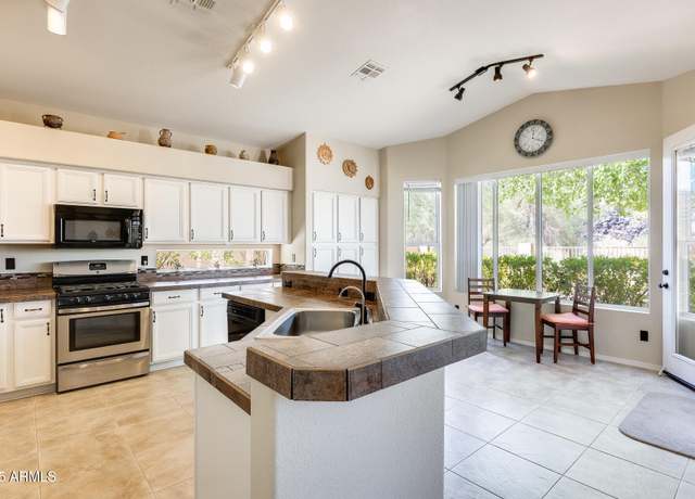 Property at 20630 N 42nd Ave, Glendale, AZ 85308, 4 beds, 2 baths