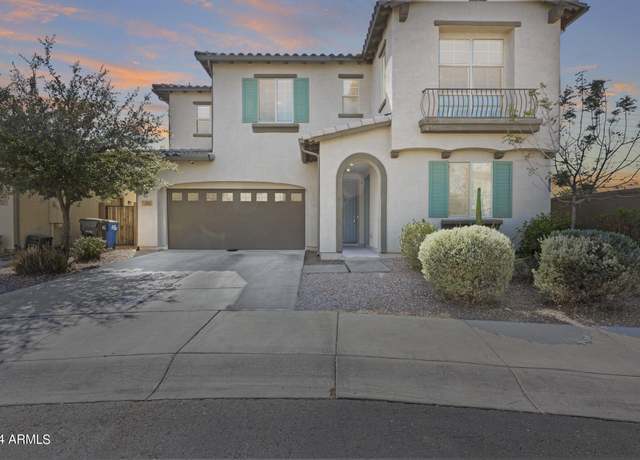 Property at 130 N Bay Dr, Gilbert, AZ 85233, 5 beds, 4.5 baths