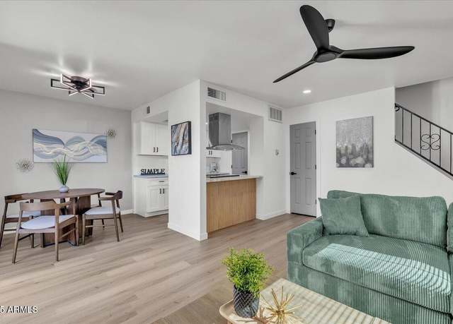 Property at 1208 E Lawrence Ln, Phoenix, AZ 85020, 2 beds, 1.5 baths