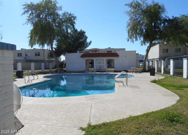 Property at 5221 N 42nd Ln, Phoenix, AZ 85019, 2 beds, 1 bath