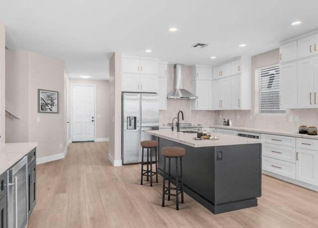 Property at 22706 N 17th St, Phoenix, AZ 85024, 5 beds, 3.5 baths
