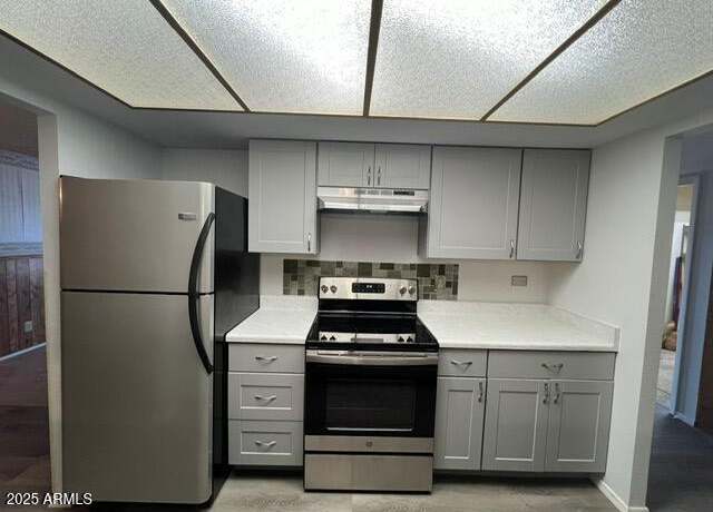 Property at 5117 W Crocus Dr, Glendale, AZ 85306, 3 beds, 2 baths