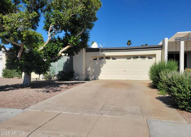 Property at 211 Bahia Ln E, Litchfield Park, AZ 85340, 3 beds, 2 baths