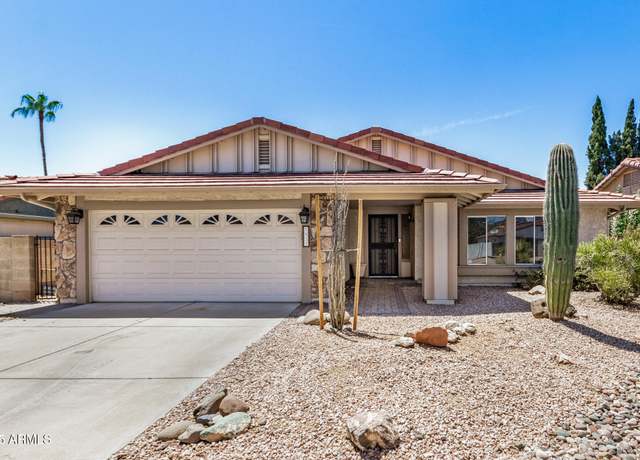 Property at 1837 E Crocus Dr, Phoenix, AZ 85022, 4 beds, 2 baths