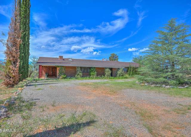 Property at 1548 Hummingbird Ln, Sierra Vista, AZ 85635, 4 beds, 2.5 baths