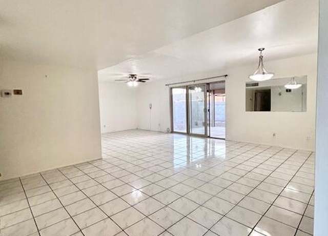 Property at 5010 N 60th Dr, Glendale, AZ 85301, 4 beds, 2.5 baths