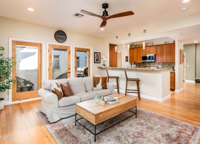 Property at 231 W Portland St, Phoenix, AZ 85003, 2 beds, 4 baths