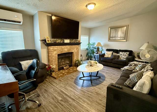 Property at 2060 N Center St #275, Mesa, AZ 85201, 3 beds, 2 baths