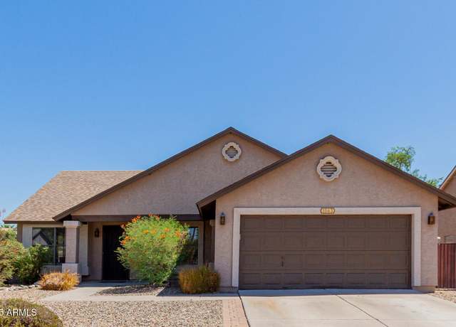 Property at 1043 S Buchanan St, Gilbert, AZ 85233, 3 beds, 2 baths