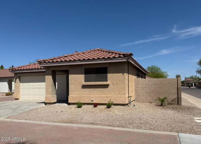 Property at 2358 E Peach Tree Dr, Chandler, AZ 85249, 3 beds, 2 baths