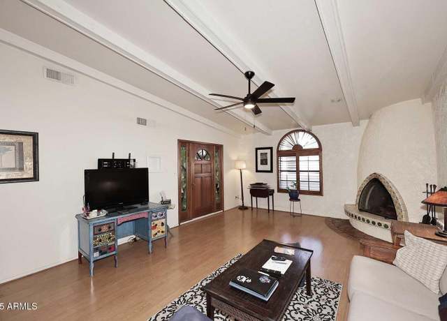 Property at 5100 N Miller Rd #20, Scottsdale, AZ 85250, 2 beds, 2.5 baths