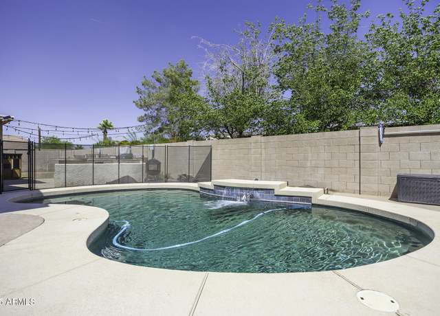 Property at 1496 N La Mer Cir, Casa Grande, AZ 85122, 5 beds, 3 baths