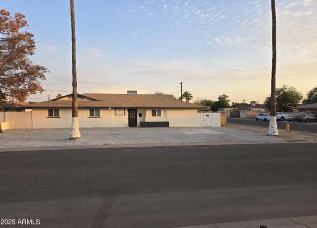 Property at 3539 W Orange Dr, Phoenix, AZ 85019, 6 beds, 4 baths