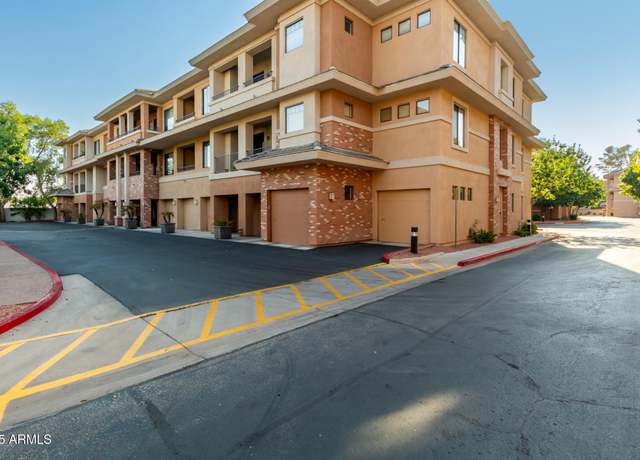 Property at 2989 N 44th St #1004, Phoenix, AZ 85018, 2 beds, 2 baths