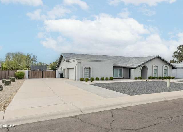 Property at 11942 N 95th St, Scottsdale, AZ 85260, 3 beds, 2.5 baths