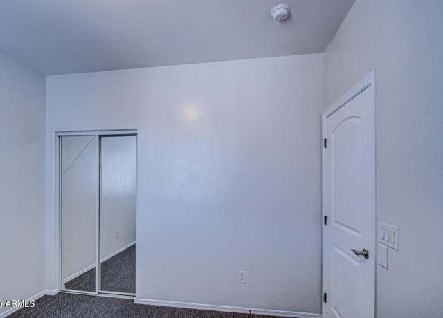 Property at 4079 E Jasper Dr, Gilbert, AZ 85296, 3 beds, 2 baths