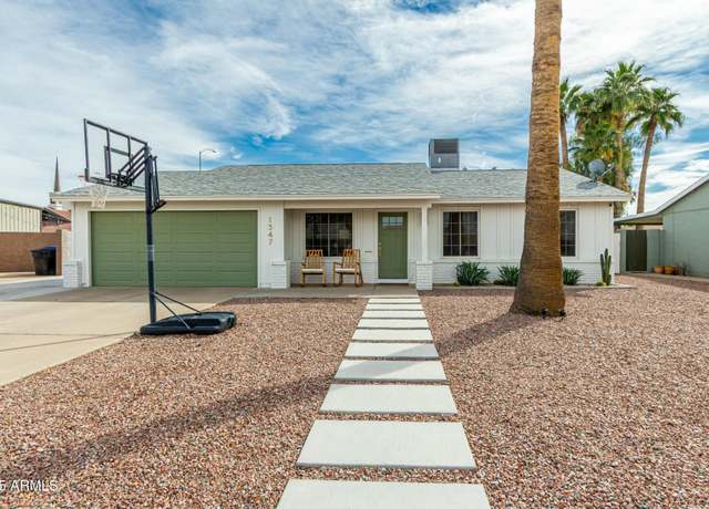 Property at 1347 S Almond Cir, Mesa, AZ 85204, 3 beds, 2 baths