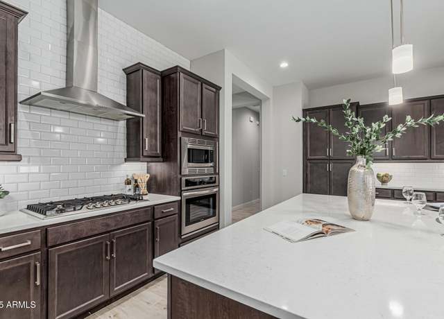 Property at 18025 N 65th Pl, Phoenix, AZ 85054, 4 beds, 3 baths