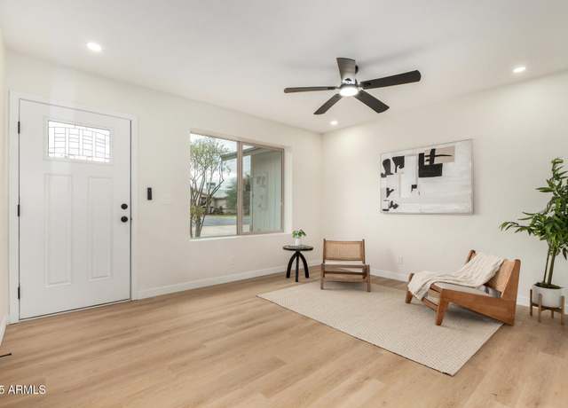 Property at 252 S Cholla St, Gilbert, AZ 85233, 4 beds, 2 baths