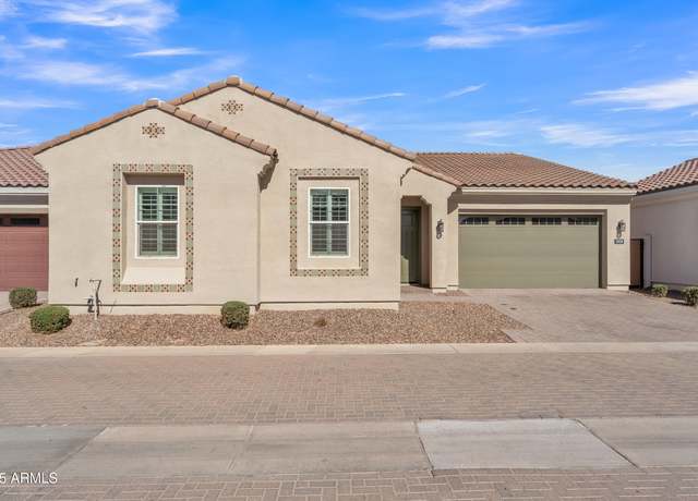 Property at 2458 E Lark St, Gilbert, AZ 85297, 3 beds, 2.5 baths