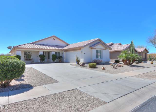 Property at 2369 E Fiesta Dr, Casa Grande, AZ 85194, 3 beds, 2 baths