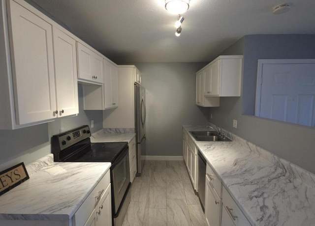 Property at 2121 W Royal Palm Rd #1014, Phoenix, AZ 85021, 2 beds, 1 bath