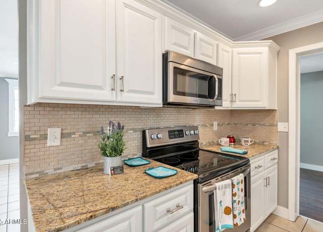 Property at 4427 W Crittenden Ln, Phoenix, AZ 85031, 4 beds, 2 baths