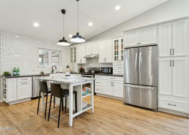 Property at 15629 N 63rd Pl, Scottsdale, AZ 85254, 3 beds, 2 baths