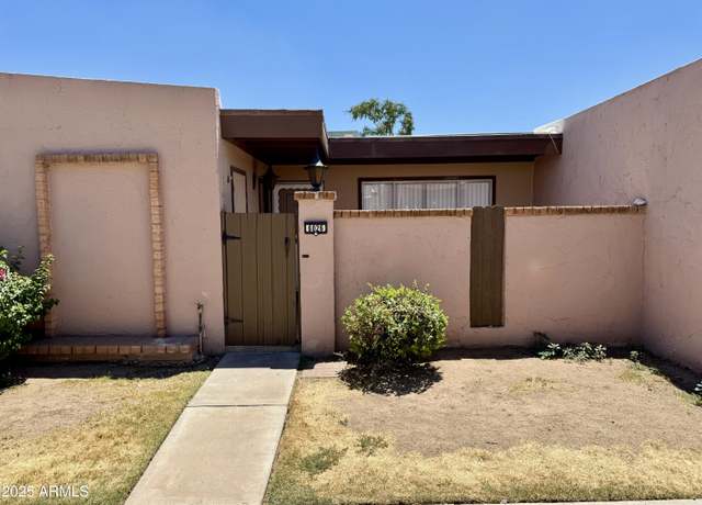 Property at 6026 W Augusta Ave, Glendale, AZ 85301, 2 beds, 2 baths