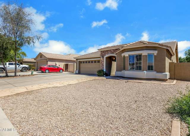 Property at 1669 E Santa Fiore St, San Tan Valley, AZ 85140, 3 beds, 2 baths