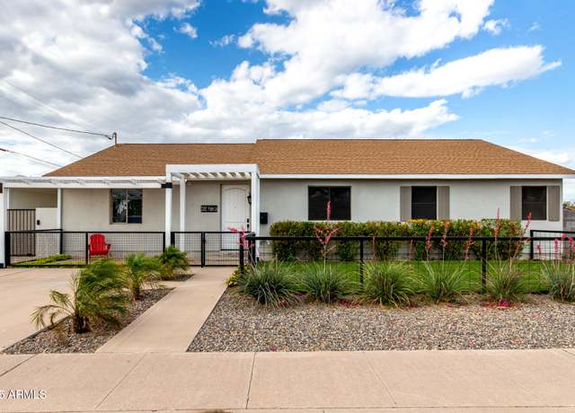 Property at 2242 E Palm Ln, Phoenix, AZ 85006, 3 beds, 2.5 baths