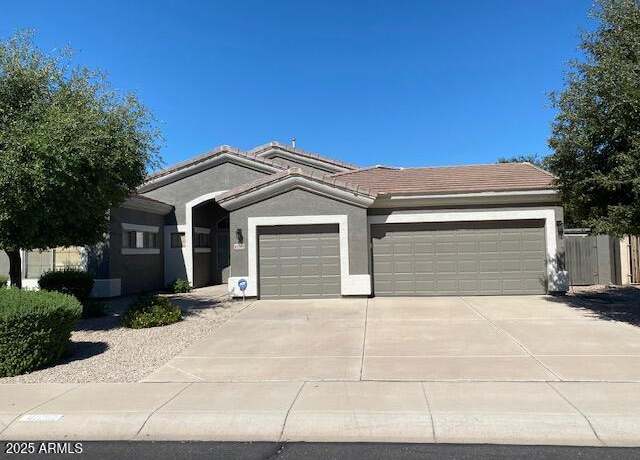 Property at 10202 E Los Lagos Vista Ave, Mesa, AZ 85209, 3 beds, 2 baths